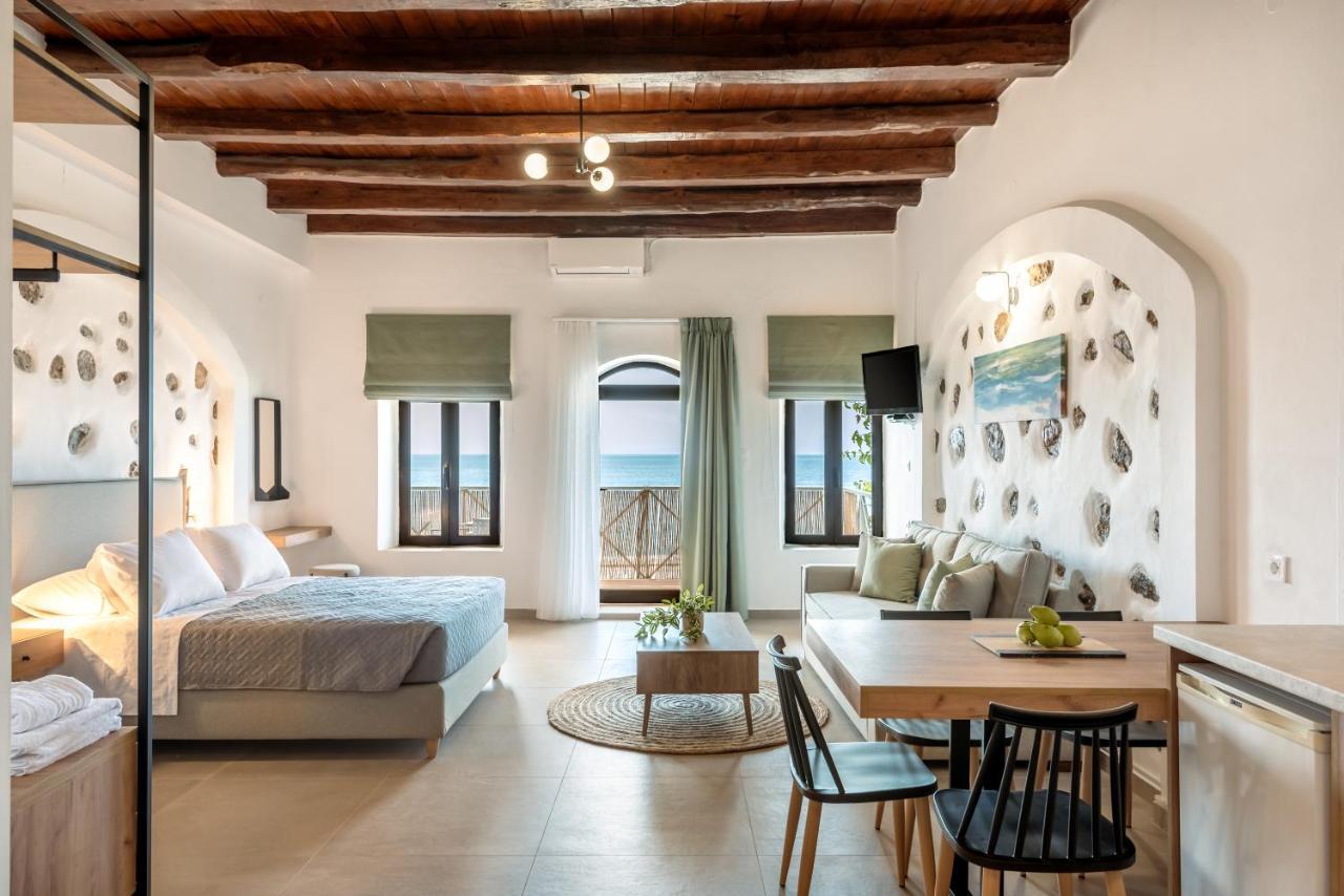 Superb Apartments Kriaras Sea View In Sfakia Hóra Szfakíon Kültér fotó