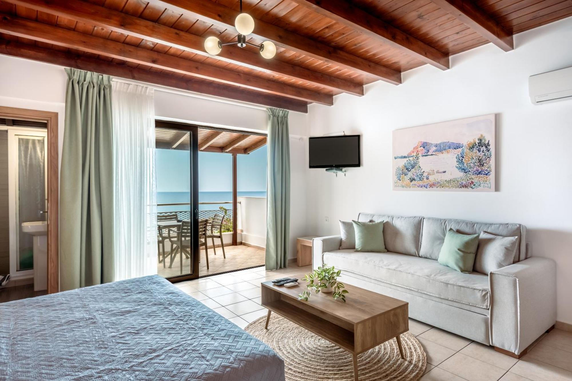 Superb Apartments Kriaras Sea View In Sfakia Hóra Szfakíon Kültér fotó