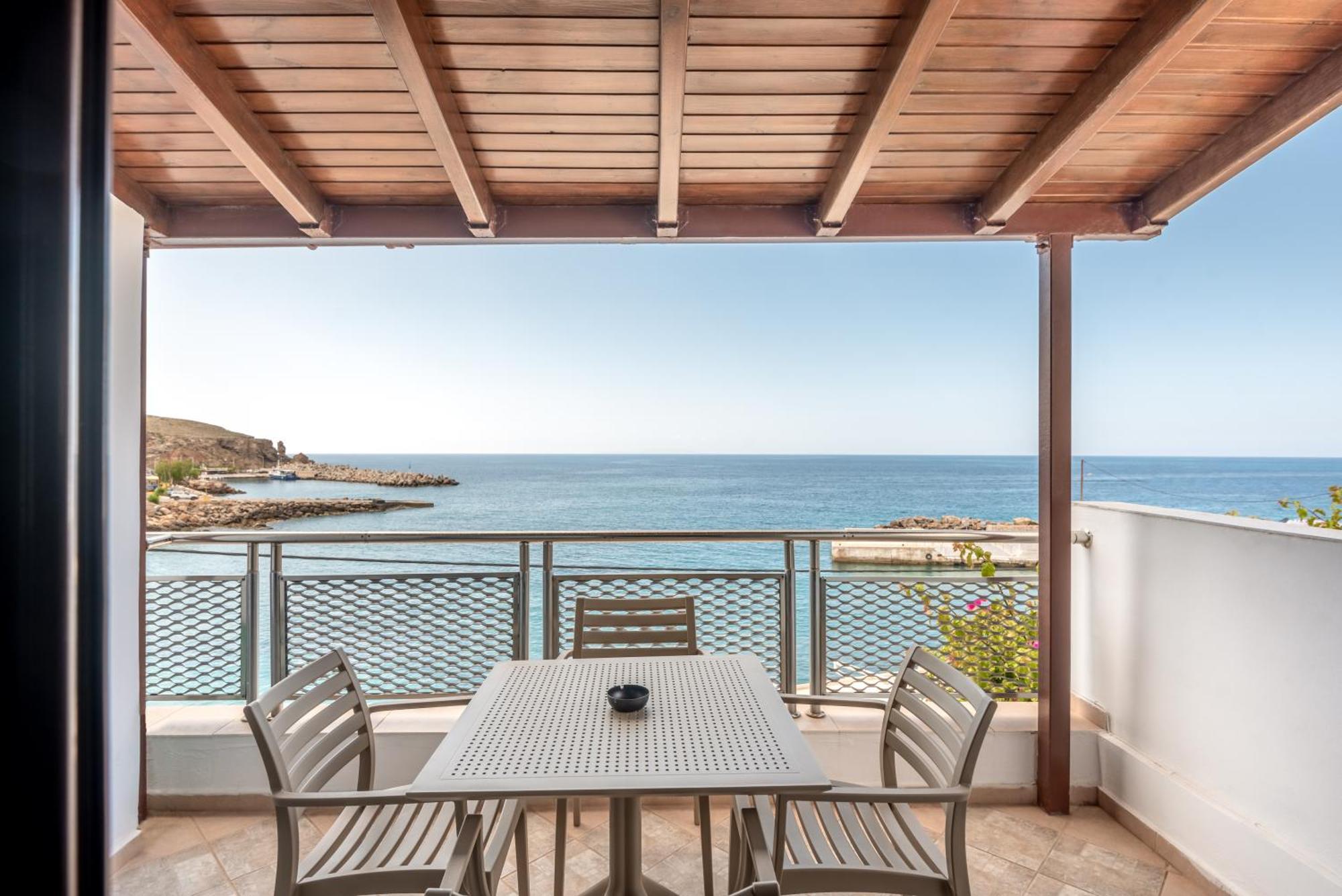 Superb Apartments Kriaras Sea View In Sfakia Hóra Szfakíon Kültér fotó